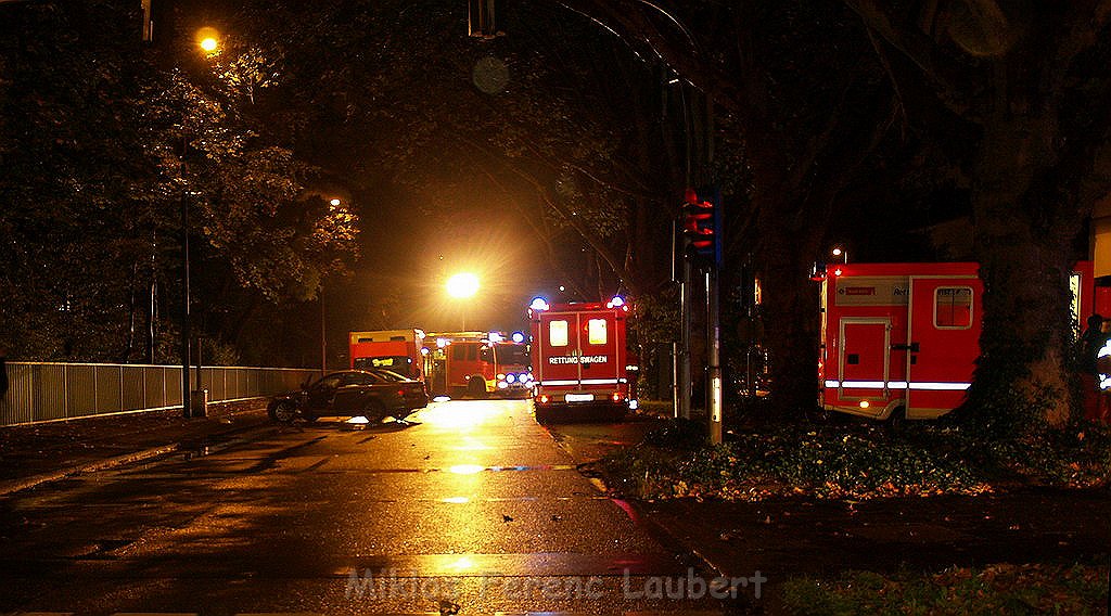 VU PKW RTW Koeln Riehl Boltensternstr Hittorfstr P64.JPG